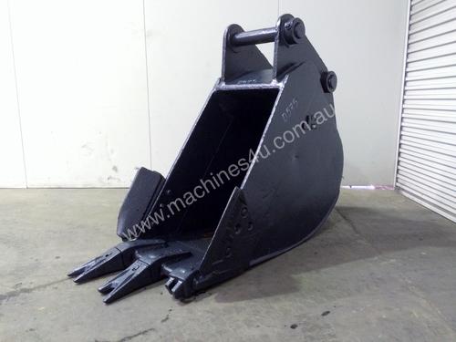 730MM TOOTHED TRENCHING BUCKET SUIT 16-25T EXCAVATOR D575
