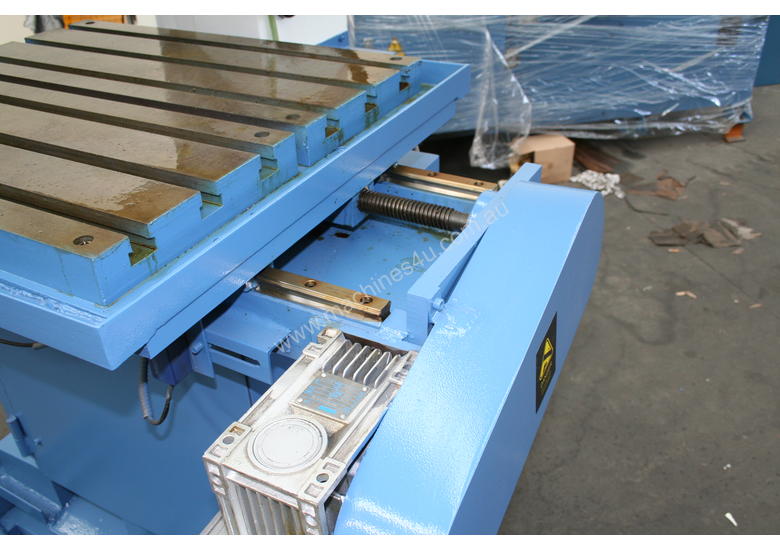 caption V-25/33/50 Super Heavy Duty Vertical Bandsaw With Power Feed - Save $3000