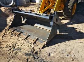New Victory VL200e Loader - picture2' - Click to enlarge