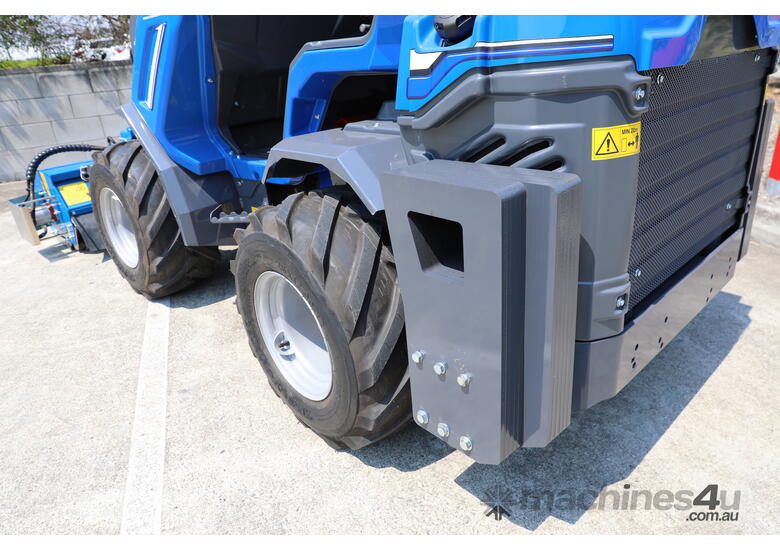 6.3SK Multione Bee Mini Loader - 950kg Lift Capacity 2 SPEED (20km/h)