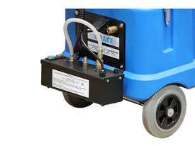 Carpet cleaning machine - picture2' - Click to enlarge