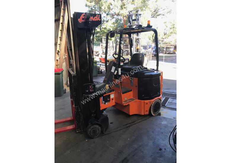 caption 1.8T Bendi (7m Lift, 4-Stg MAST) Excellent Cond. (LOW Hrs) B40 Forklift