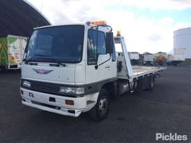 1993 Hino FD3H - picture2' - Click to enlarge