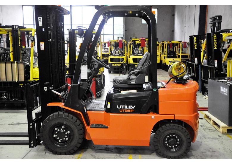 caption 2.5T Counterbalance Forklift - Utilev UT25P