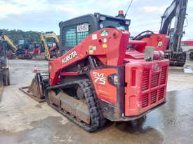 2015 Kubota SVL75 80HP Posi in Good Condition with 1649 Hours - picture0' - Click to enlarge