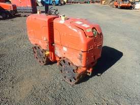 Wacker Nueson RT82 Vibrating Trench Roller - picture1' - Click to enlarge