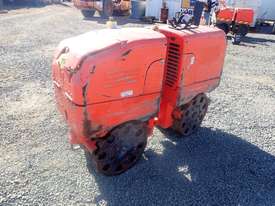 Wacker Nueson RT82 Vibrating Trench Roller - picture2' - Click to enlarge