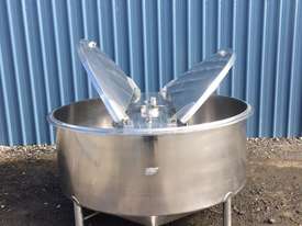 1,100ltr single skin stainless steel tank, Milk Vat - picture1' - Click to enlarge