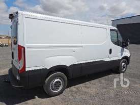 IVECO DAILY 35-130 Van - picture1' - Click to enlarge