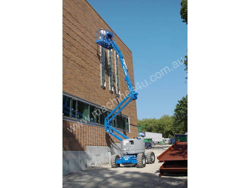caption Genie Z-45/25J 45ft Diesel Knuckle Boom Lift – Powerfu & Ideal for Rugged Outdoor Terrrain