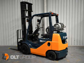 Toyota 3 Tonne Forklift Compact Model 8FGK30 LPG 2 Stage Mast Low Hours Sydney Melbourne - picture0' - Click to enlarge