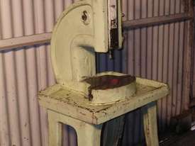 PENDULUM TREADLE (KICK) PRESS. - picture1' - Click to enlarge