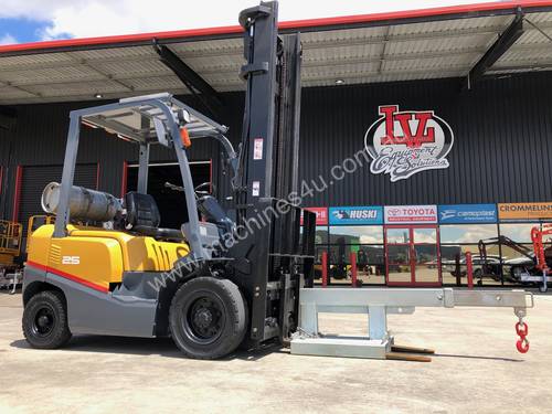 TCM 2.5 Tonne Forklift 