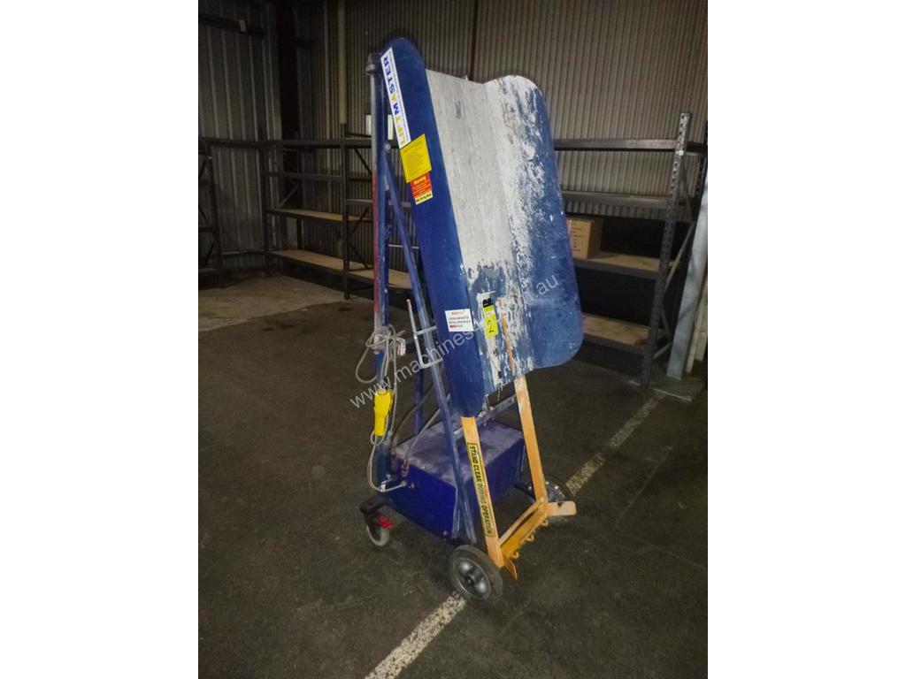 Used lift master Liftmaster Battery Hydraulic 150 KGs Max Wheelie Bin