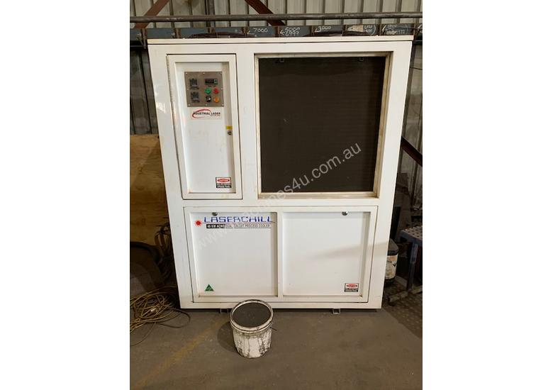 caption Laser Cutter 3000 METER X 1500 Bed