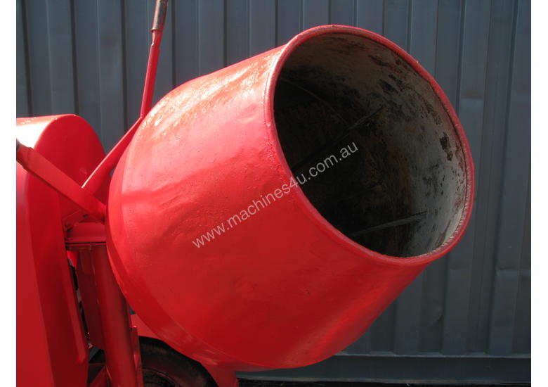 caption Towable Concrete Cement Mixer - Wesmix