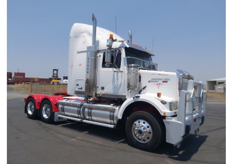 caption Western Star 4864FXB Primemover Truck