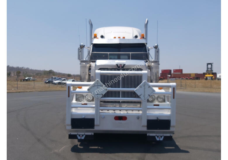 caption Western Star 4864FXB Primemover Truck