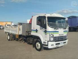 Isuzu FRR600 - picture0' - Click to enlarge