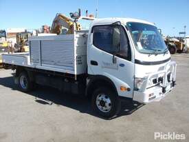 2006 Hino DUTRO - picture0' - Click to enlarge