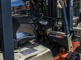 2.5 T Nissan Forklift with Clamp - Hire - picture2' - Click to enlarge