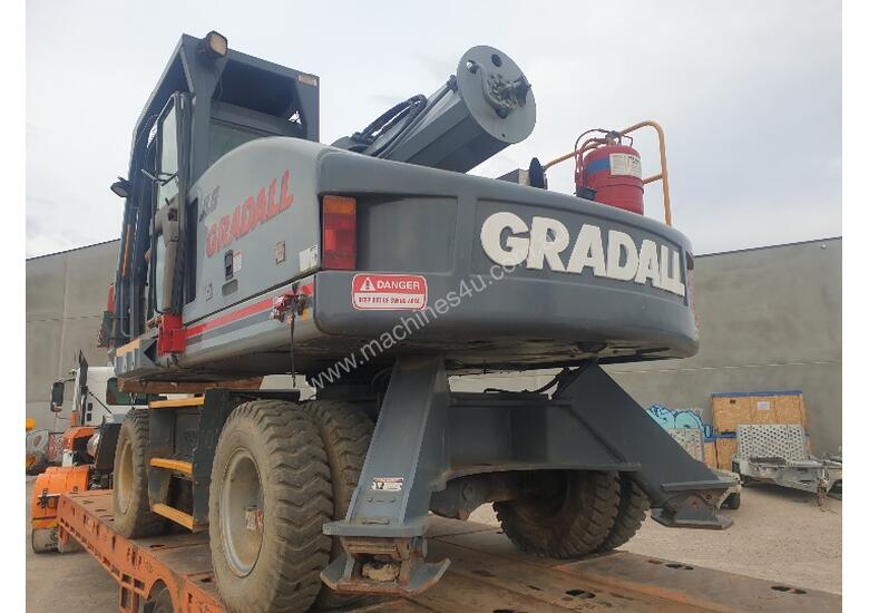 caption JLG GRADALL TELESCOPIC EXCAVATOR