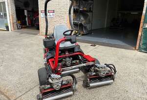Toro Greensmaster 3400 Triflex - 24.8 hp / Game Changer in Turf Management for Golf Courses!