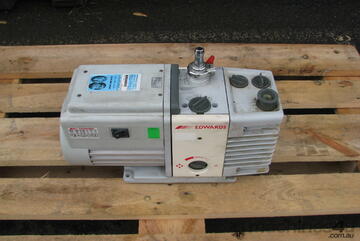 Laboratory Rotary Vane Vacuum Pump - Edwards Dynavac RV3 Laboratory Rotary Vane Vacuum Pump - Edwards Dynavac RV3