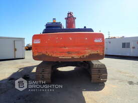 HITACHI ZAXIS 200 HYDRAULIC EXCAVATOR - picture1' - Click to enlarge