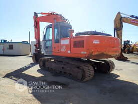 HITACHI ZAXIS 200 HYDRAULIC EXCAVATOR - picture2' - Click to enlarge
