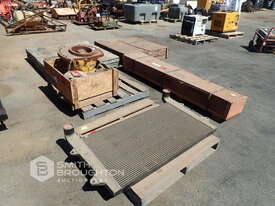 5 X PALLETS COMPRISING OF ASSORTED KOMATSU PARTS - picture0' - Click to enlarge