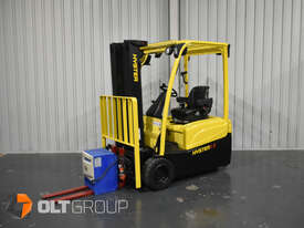 Hyster J1.8XNT 3 Wheel Electric Forklift 4600mm Container Mast Sideshift Sydney - picture0' - Click to enlarge