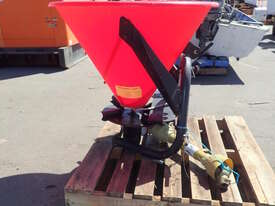 3 POINT LINKAGE PTO SPREADER - picture0' - Click to enlarge