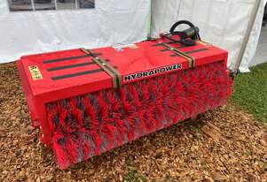 FINER HYDRAULICS - RW Reverse Sweeping Broom 20`` x 1800mm wide.
