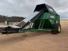 2015 John Deere TecFarm Chaff Cart Attach Harvesting - picture0' - Click to enlarge