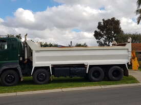 8x4 Hino Tipper - picture0' - Click to enlarge