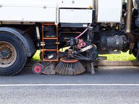 Hino 2006 Street Sweeper  - picture2' - Click to enlarge