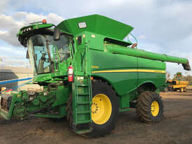 John Deere S690 Header(Combine) Harvester/Header - picture0' - Click to enlarge