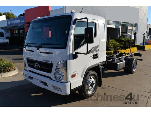 2021 HYUNDAI EX6 MWB - Cab Chassis Trucks