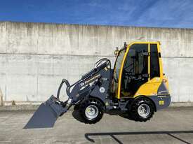 Articulated Mini Loader  - picture0' - Click to enlarge