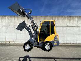 Articulated Mini Loader  - picture2' - Click to enlarge