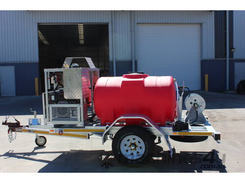 caption ThoroughClean 10HP Trailer Diesel Cold Water Pressure Cleaner