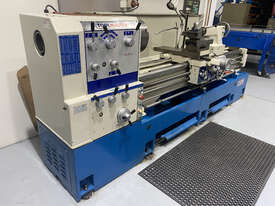 HAFCO Lathe -Taiwan made. Near new condition, model TM2680G (current model) - picture0' - Click to enlarge