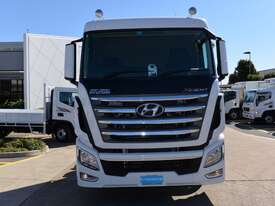2021 HYUNDAI XCIENT MWB - Cab Chassis Trucks - 6X4 - picture0' - Click to enlarge