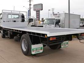 2010 NISSAN UD PK 9 - Tray Truck - picture1' - Click to enlarge
