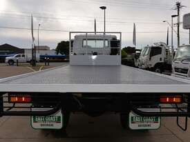 2010 NISSAN UD PK 9 - Tray Truck - picture2' - Click to enlarge