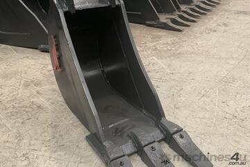 Roo Attachments 2-2.7 Ton 200mm GP Bucket