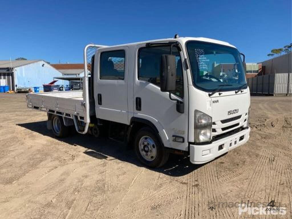 Buy Used Isuzu 2015 Isuzu NNR 45-150 Pantech Truck in , - Listed on ...