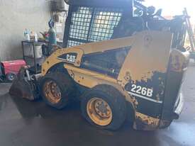 Cat 226B Skid Steer Loader - picture0' - Click to enlarge