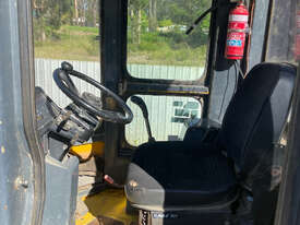 Furukawa FL310 Loader/Tool Carrier Loader - picture1' - Click to enlarge